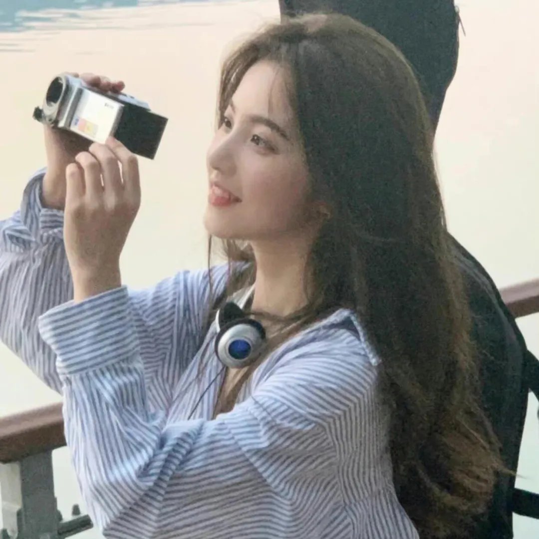 报告女帝，你夫君造反了